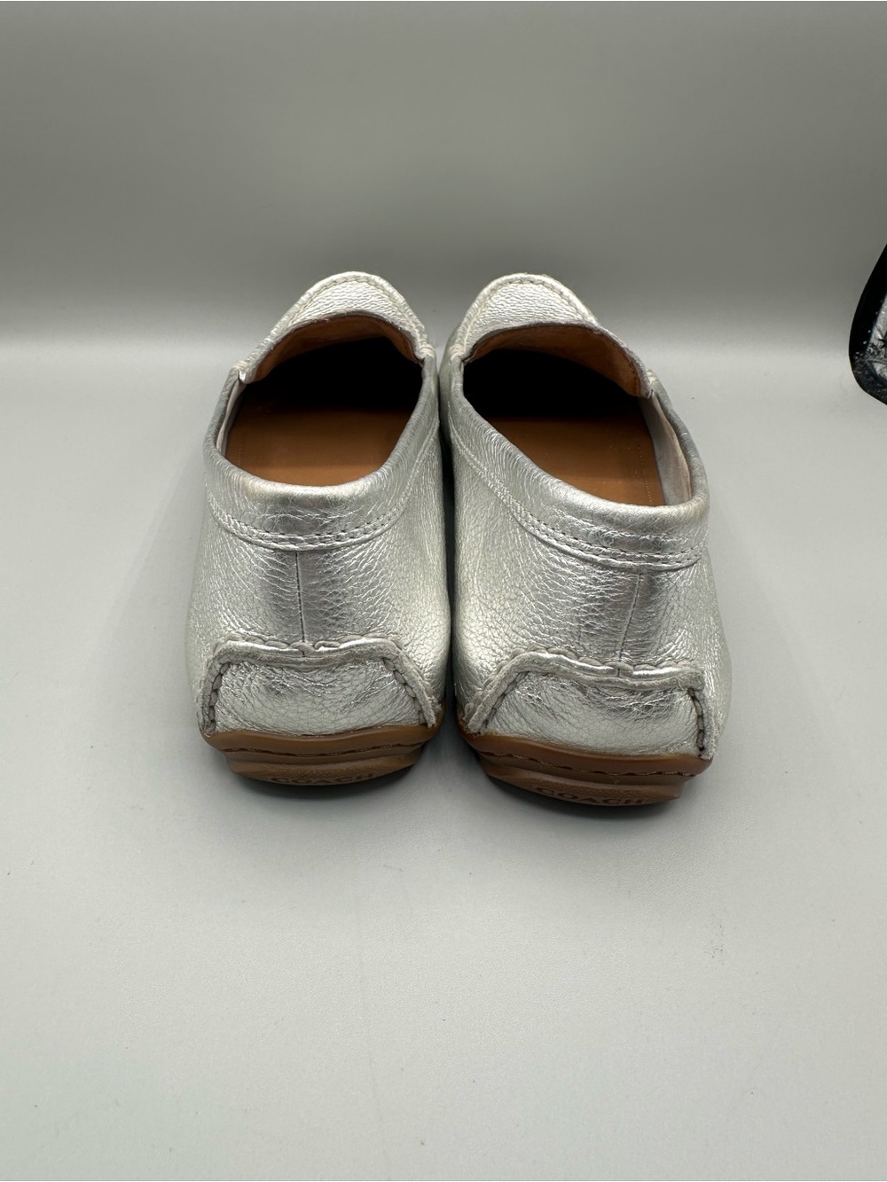Coach Mary Lock Up Driving Loafers Women 9B Silver Metallic - Picture 5 of 10